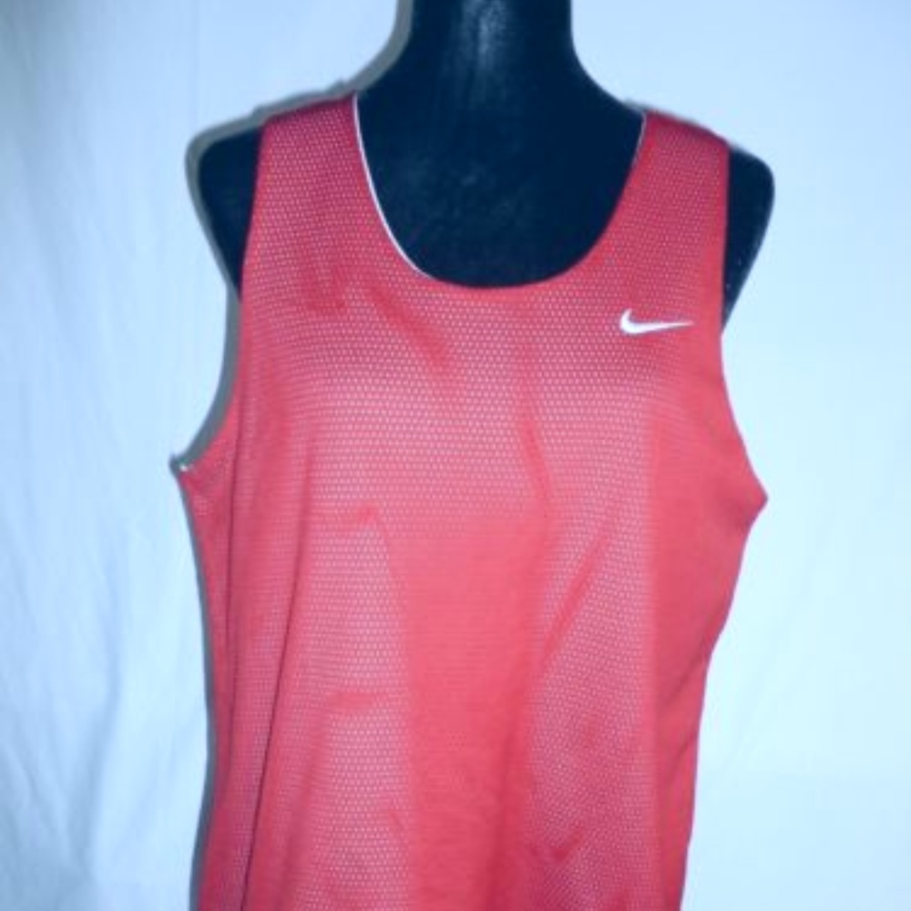 nike top sleeveless